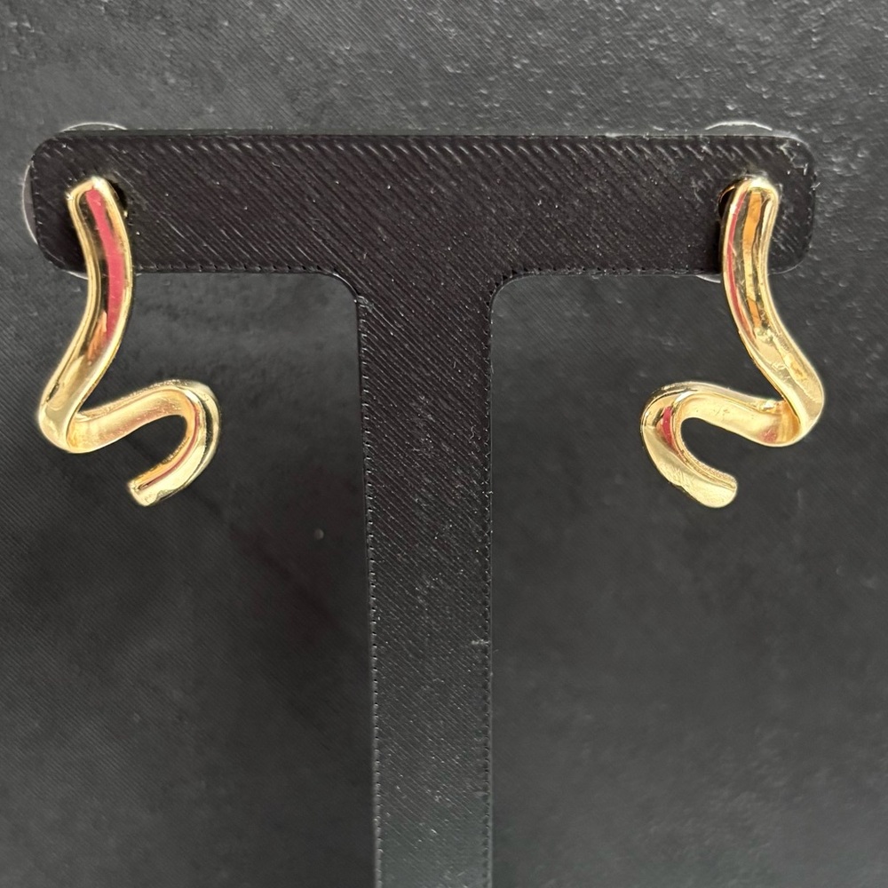 5/$25 (Pick 5 items for $25 Labeled) Gold-Tone Swirl Earrings